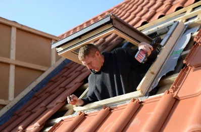 Pose de fenêtres de toit Velux à Camjac